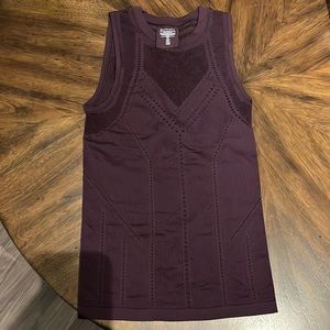 Like New Athleta Oxygen Two Toned Tank // Agate Purple